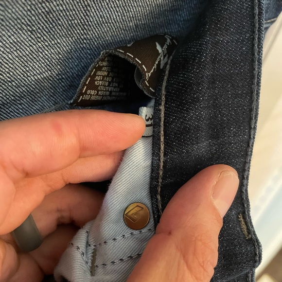 7 for all Mankind Austyn style size 31 mens pre owned and worn. - Picture 3 of 8